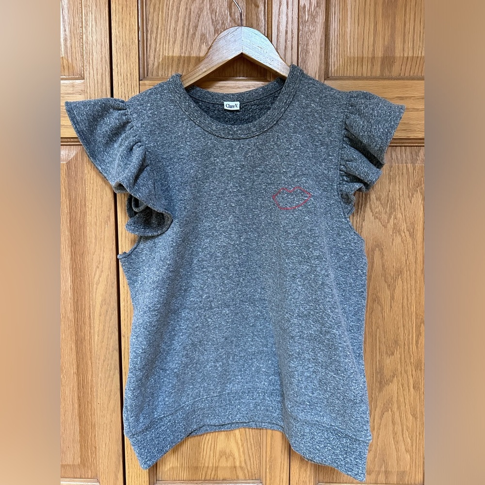 CLARE V. Ruffle Sweatshirt Vest with Red Lip Embroidery Gray Size M